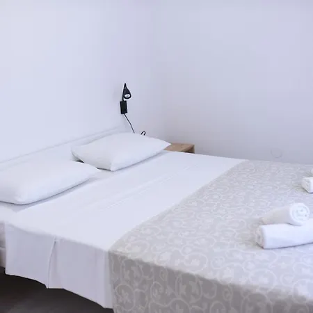 With Parking Space - 19795 * מאקרסקה