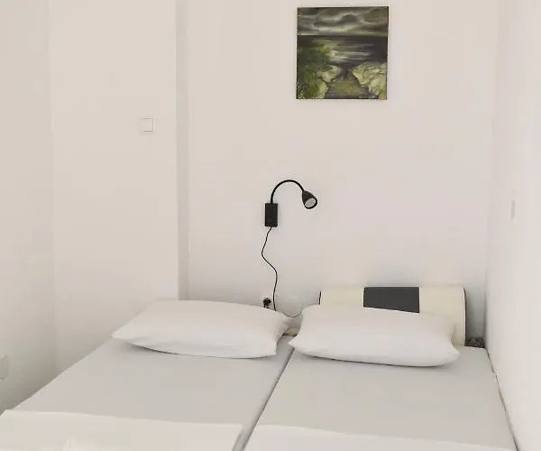 Apartament With Parking Space - 19795 Makarska