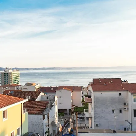 With Parking Space - 19795 Apartment Makarska