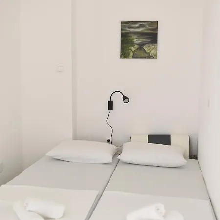 Daire With Parking Space - 19795 Makarska