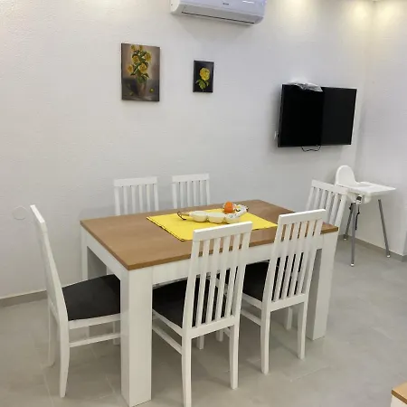 With Parking Space - 19795 Makarska