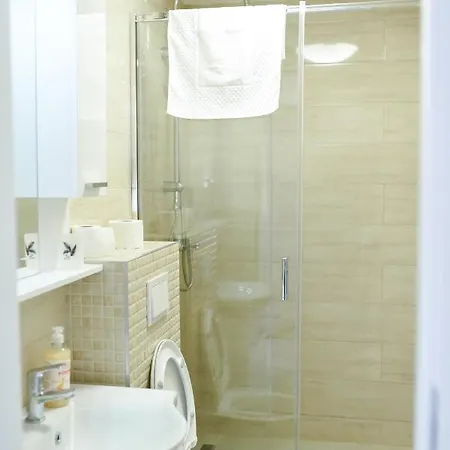 With Parking Space - 19795 Lägenhet