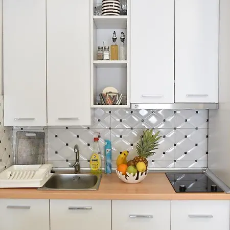 With Parking Space - 19795 Makarska