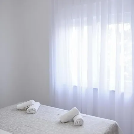 With Parking Space - 19795 Makarska