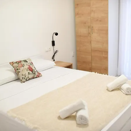 Lägenhet With Parking Space - 19795 Makarska