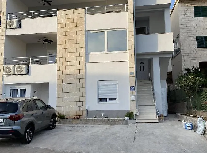 Apartment With Parking Space - 19795 *