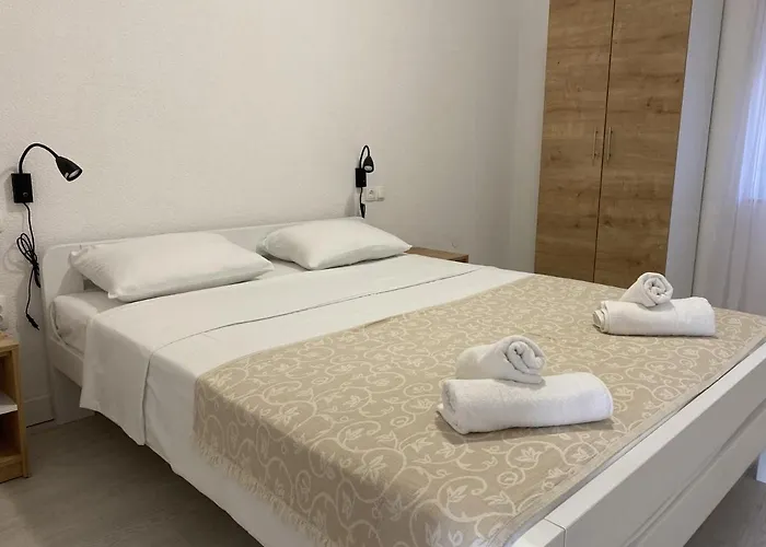 With Parking Space - 19795 Apartment *