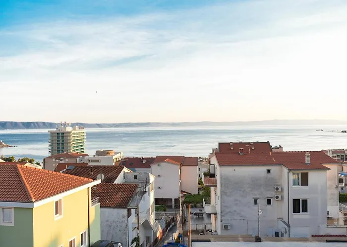 With Parking Space - 19795 Apartment Makarska