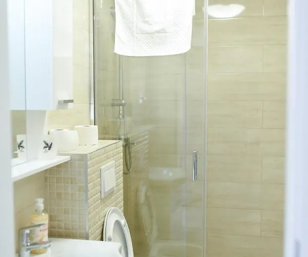 With Parking Space - 19795 Lejlighed